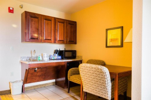 Holiday Inn Express Hotel & Suites Acme-Traverse City an IHG Hotel - image 21