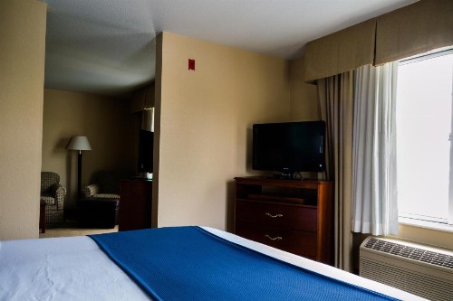 Holiday Inn Express Hotel & Suites Acme-Traverse City an IHG Hotel - image 28