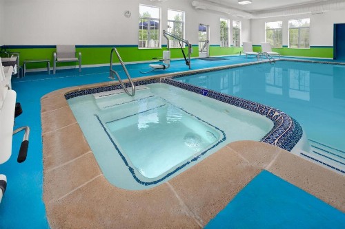 Holiday Inn Express Hotel & Suites Acme-Traverse City an IHG Hotel - image 47