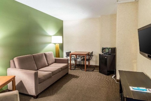 Sleep Inn & Suites Acme – Traverse City - image 32