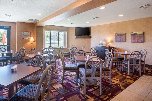 Sleep Inn & Suites Acme – Traverse City - image 47
