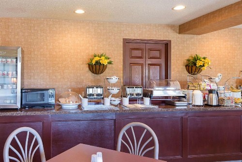 Sleep Inn & Suites Acme – Traverse City - image 48
