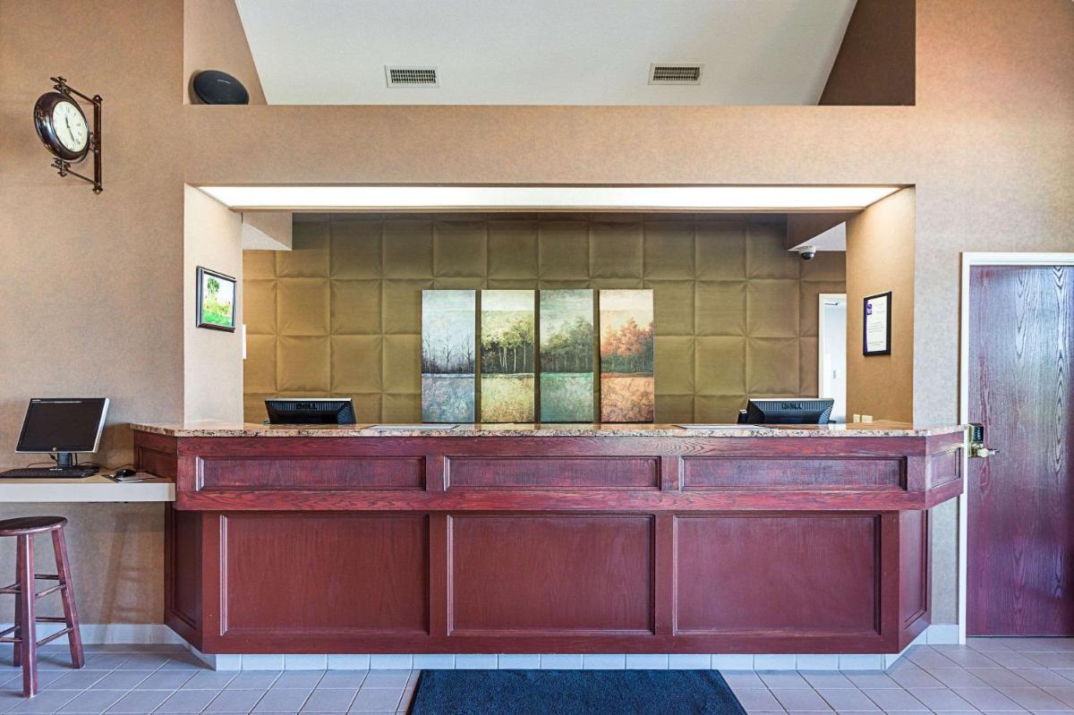 Sleep Inn & Suites Acme – Traverse City - image 7