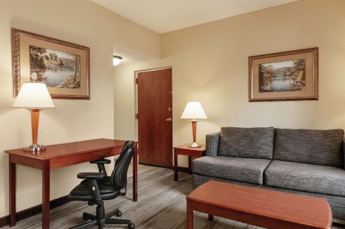Hampton Inn & Suites Williamsburg Historic District - image 30