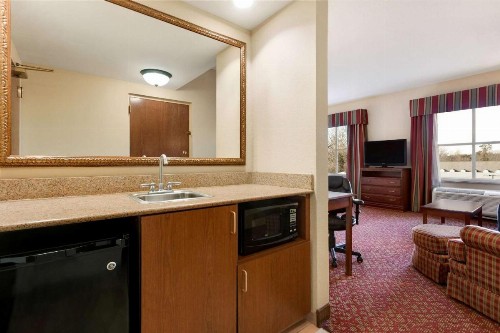 Hampton Inn & Suites Williamsburg Historic District - image 45