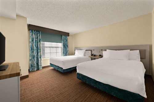 Hilton Garden Inn Williamsburg - image 17