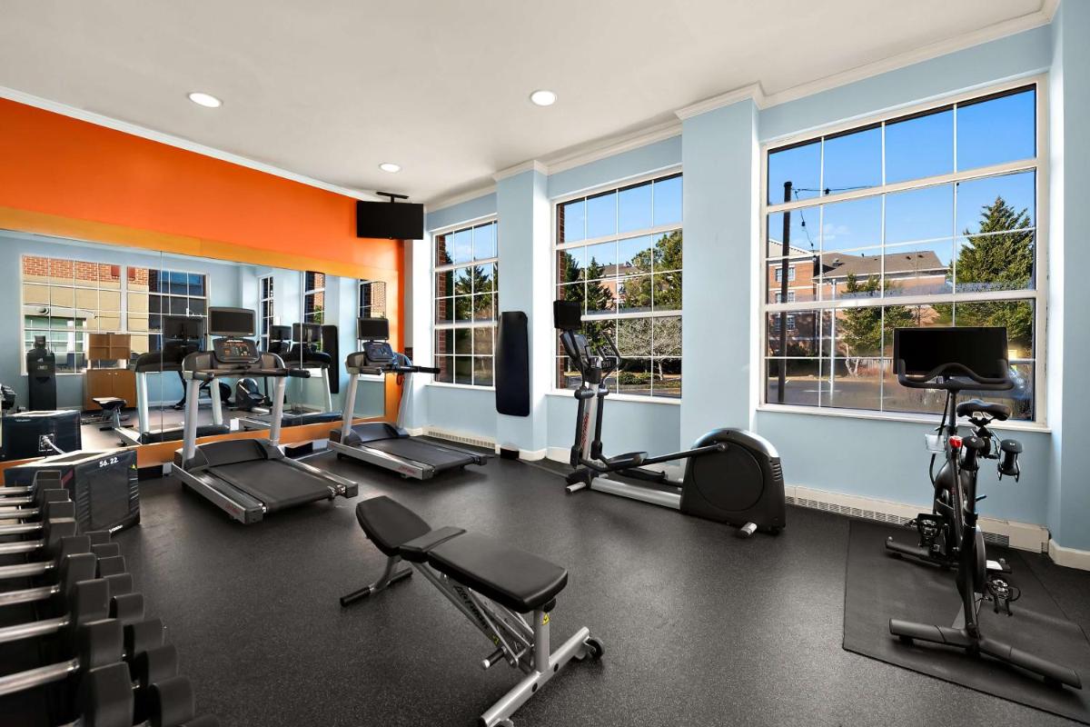 Hilton Garden Inn Williamsburg - image 6
