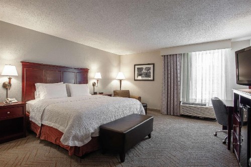 Hampton Inn & Suites Williamsburg-Richmond Road - image 17