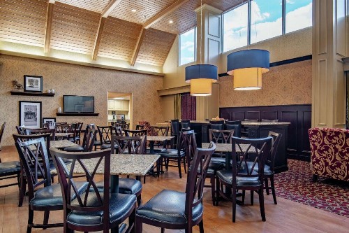 Hampton Inn & Suites Williamsburg-Richmond Road - image 3
