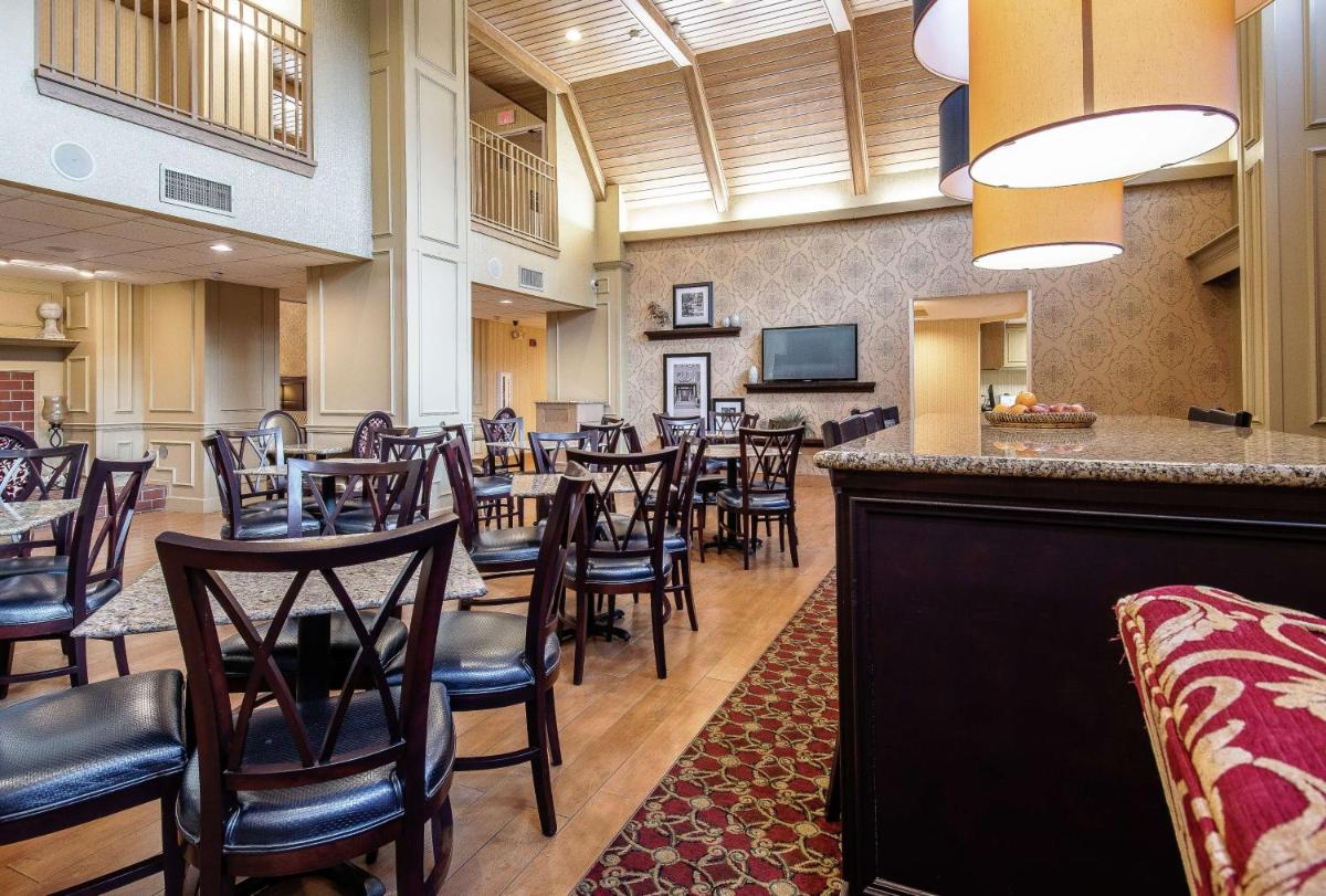 Hampton Inn & Suites Williamsburg-Richmond Road - image 4