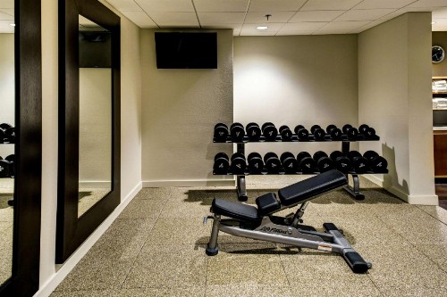 Embassy Suites Williamsburg - image 17