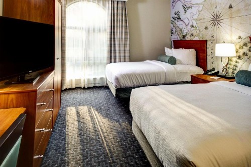 Embassy Suites Williamsburg - image 35