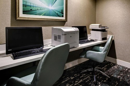 Embassy Suites Williamsburg - image 37