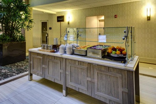 Embassy Suites Williamsburg - image 7