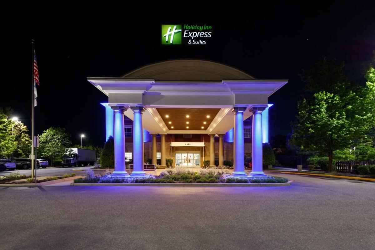 Holiday Inn Express & Suites Williamsburg an IHG Hotel - main image
