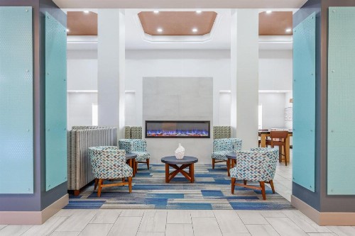 Holiday Inn Express & Suites Williamsburg an IHG Hotel - image 12