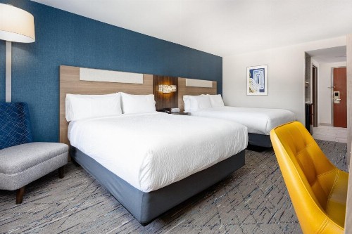 Holiday Inn Express & Suites Williamsburg an IHG Hotel - image 18