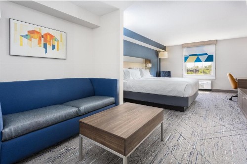 Holiday Inn Express & Suites Williamsburg an IHG Hotel - image 21