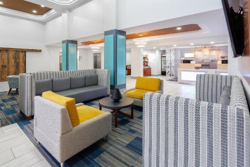 Holiday Inn Express & Suites Williamsburg an IHG Hotel - image 34