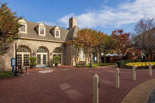 Marriott's Manor Club at Ford's Colony - image 1