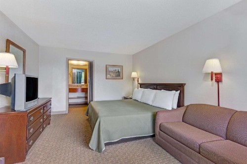 Travelodge by Wyndham Williamsburg Colonial Area - image 10