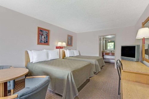 Travelodge by Wyndham Williamsburg Colonial Area - image 11