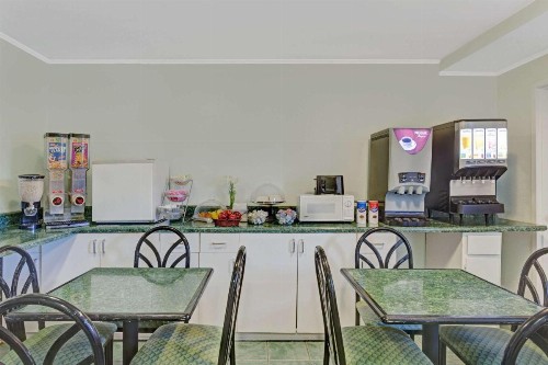 Travelodge by Wyndham Williamsburg Colonial Area - image 16