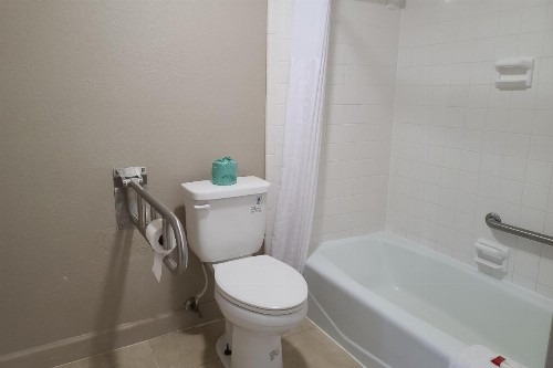 Travelodge by Wyndham Williamsburg Colonial Area - image 26