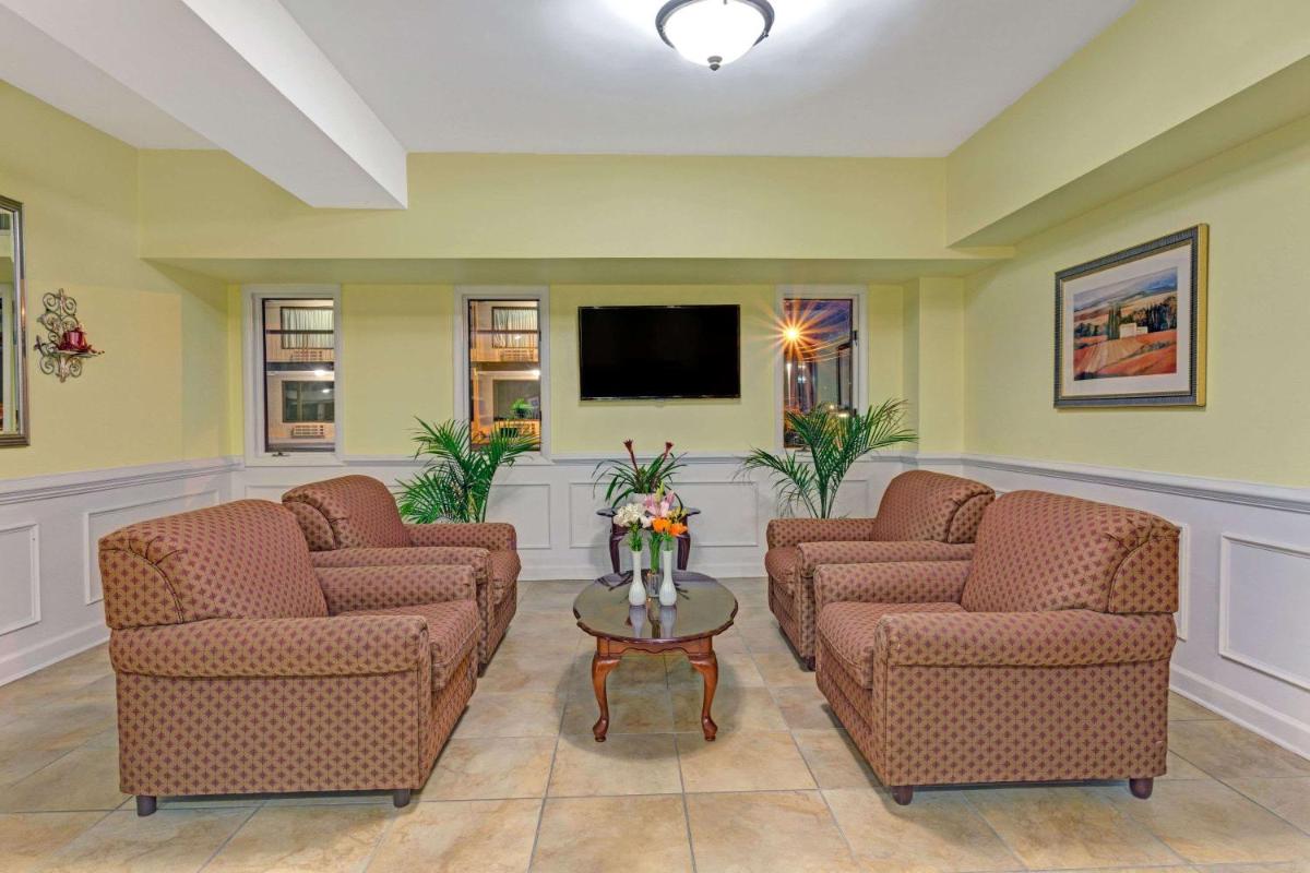Travelodge by Wyndham Williamsburg Colonial Area - image 5