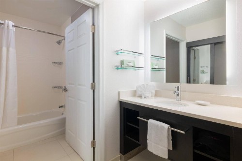 Residence Inn by Marriott Williamsburg - image 7