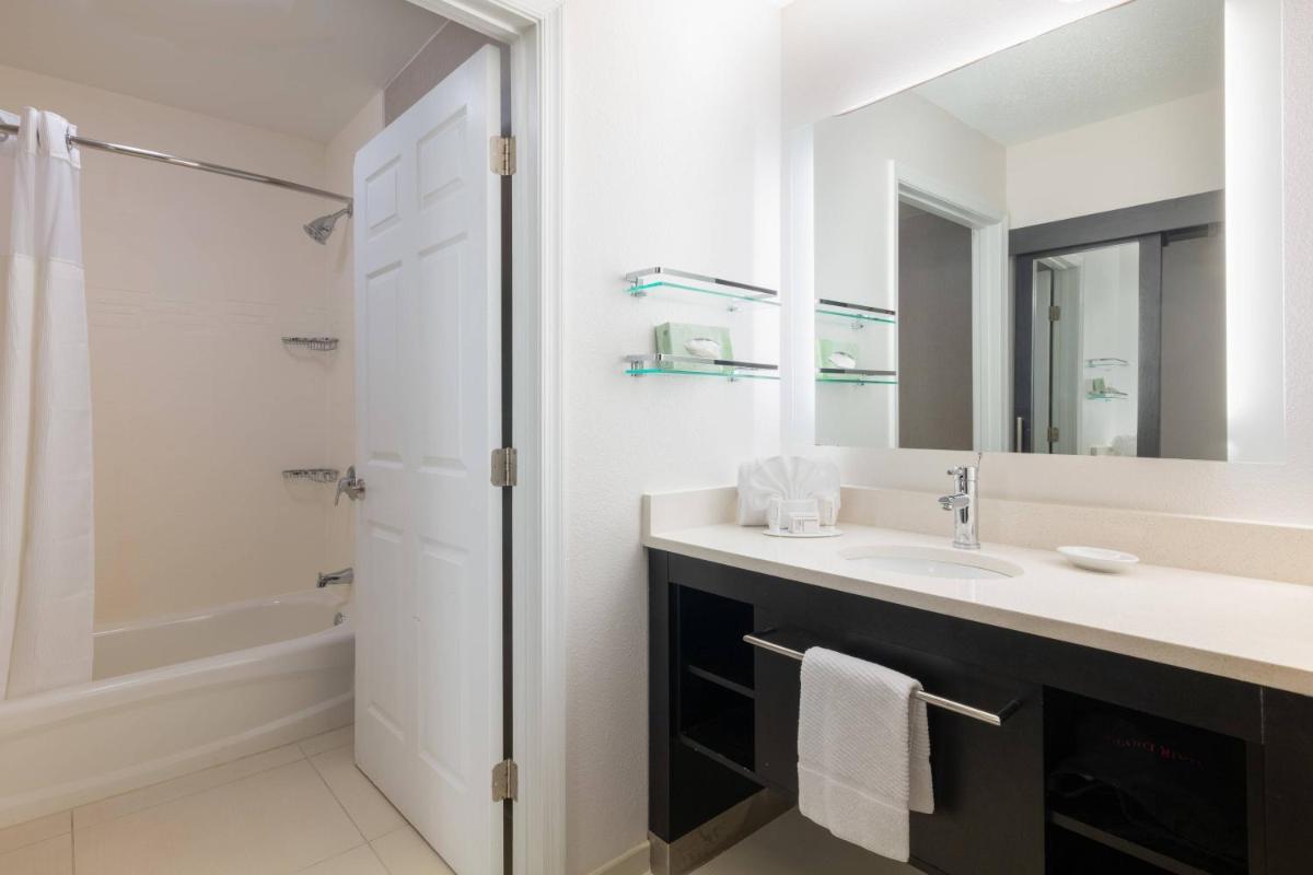 Residence Inn by Marriott Williamsburg - image 7