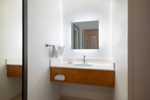 SpringHill Suites by Marriott Williamsburg - image 5