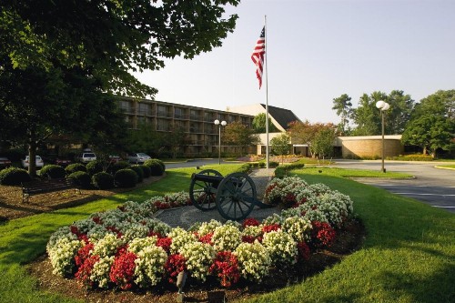 Fort Magruder Hotel Trademark Collection by Wyndham - image 9