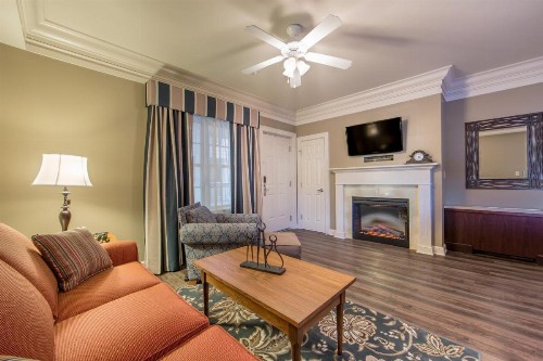 Holiday Inn Club Vacations Williamsburg Resort an IHG Hotel - image 11