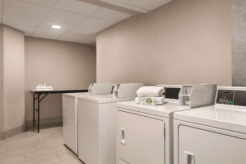 Country Inn & Suites by Radisson Williamsburg East (Busch Gardens) VA - image 18
