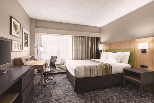 Country Inn & Suites by Radisson Williamsburg East (Busch Gardens) VA - image 8