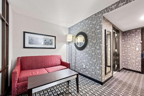 Comfort Suites Williamsburg Historic Area - image 10