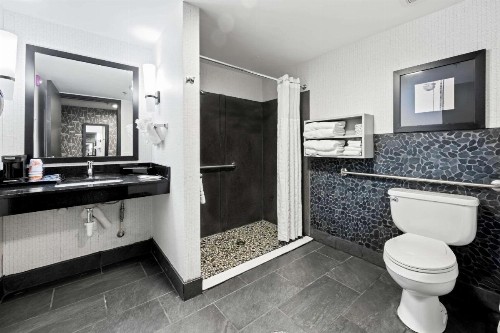 Comfort Suites Williamsburg Historic Area - image 18
