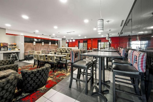 Comfort Suites Williamsburg Historic Area - image 3