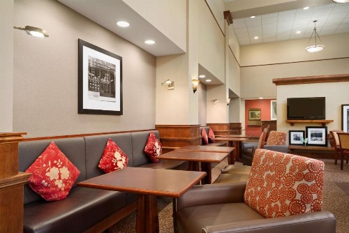 Hampton Inn & Suites Williamsburg-Central - image 5