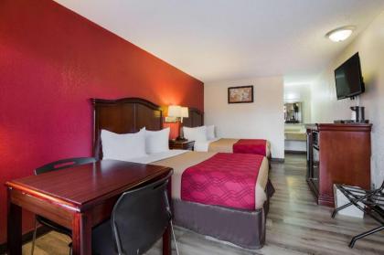 Econolodge Historic - image 11