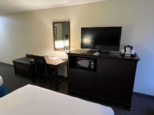 Best Western Williamsburg Historic District - image 6