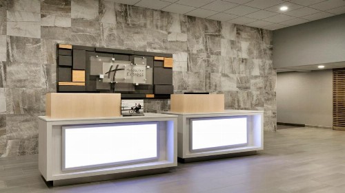 Holiday Inn Express - Williamsburg Busch Gardens Area an IHG Hotel - image 13