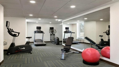 Holiday Inn Express - Williamsburg Busch Gardens Area an IHG Hotel - image 14