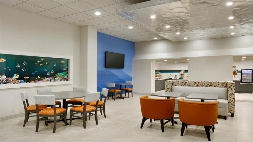 Holiday Inn Express - Williamsburg Busch Gardens Area an IHG Hotel - image 18