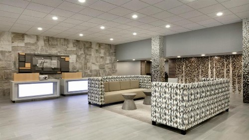 Holiday Inn Express - Williamsburg Busch Gardens Area an IHG Hotel - image 8