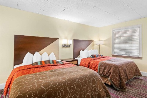 Rodeway Inn Historic - image 23
