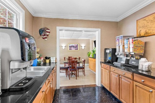Rodeway Inn Historic - image 25