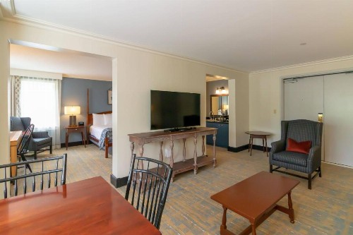 Williamsburg Lodge Autograph Collection - image 41