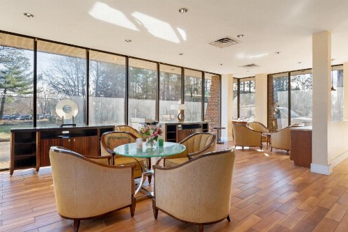 Travelodge Inn & Suites by Wyndham Historic Area - image 2